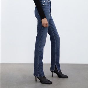 New Zara Straight splited jeans🦋